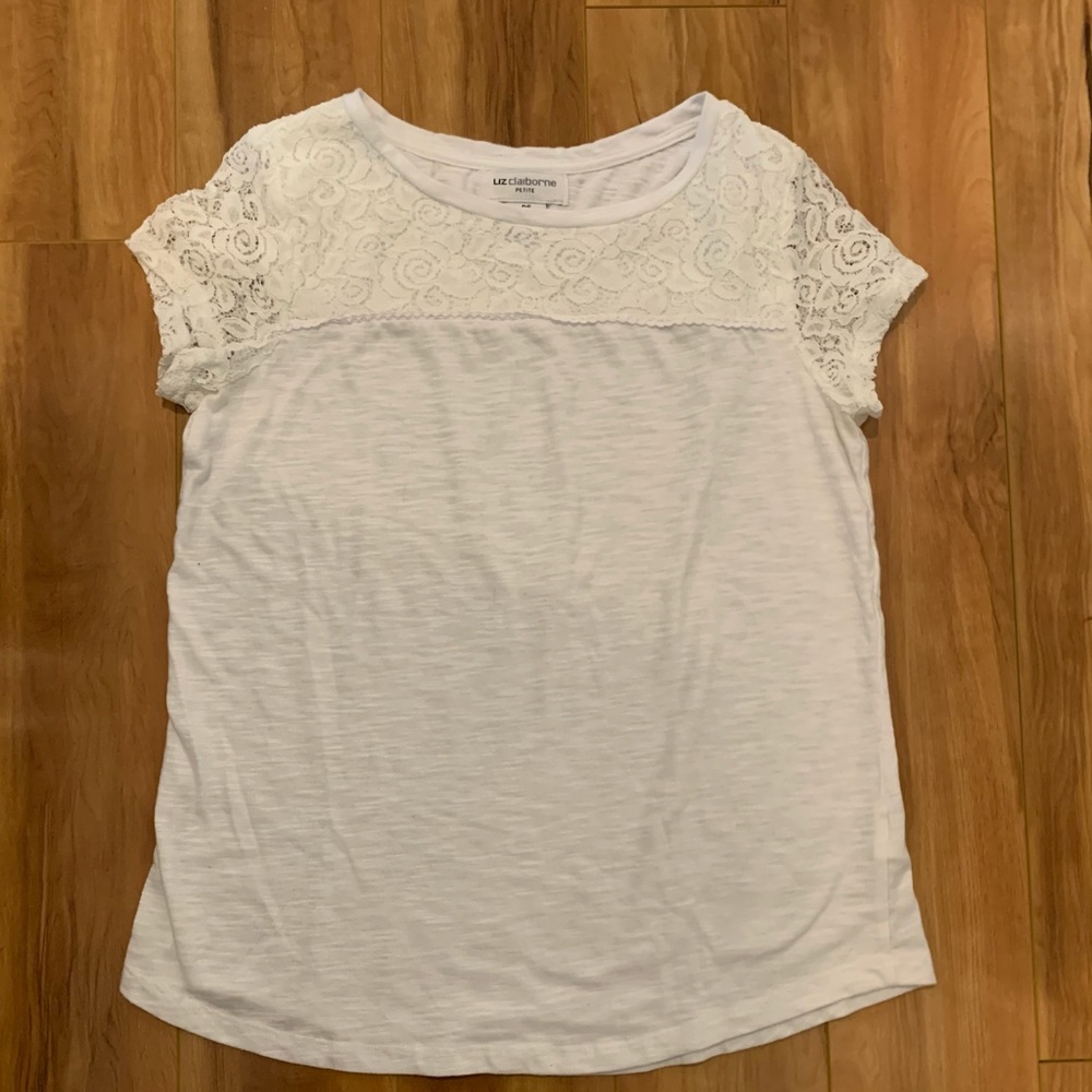 NWOT Liz Claiborne Lace Yolk insert white t